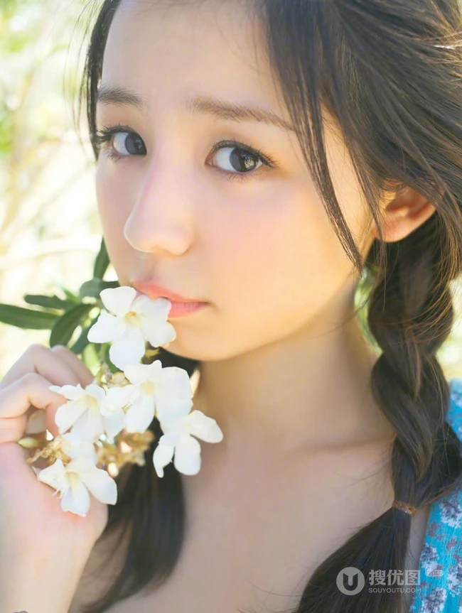 日本写真销量亚军小池里奈高清图集