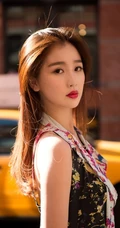 新星代女明星&ldquo;虞书欣&rdquo;时尚街拍写真