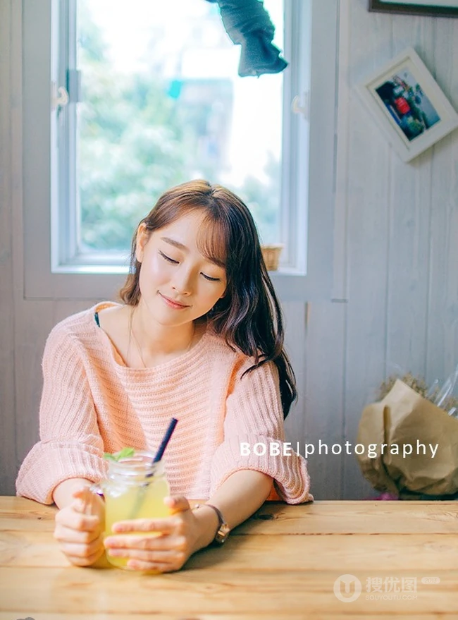 清纯毛衣少女婷婷唯美居家休闲写真