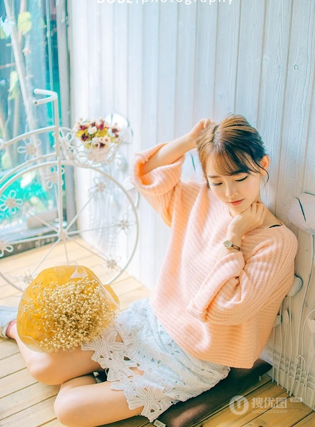 清纯毛衣少女婷婷唯美居家休闲写真