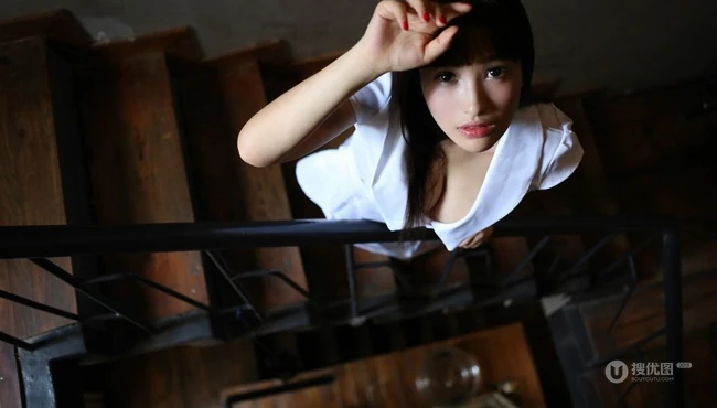 制服女生Nic妮可可气质护士装写真图片（一）