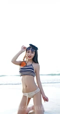 长腿模特徐妍馨普吉岛沙滩写真