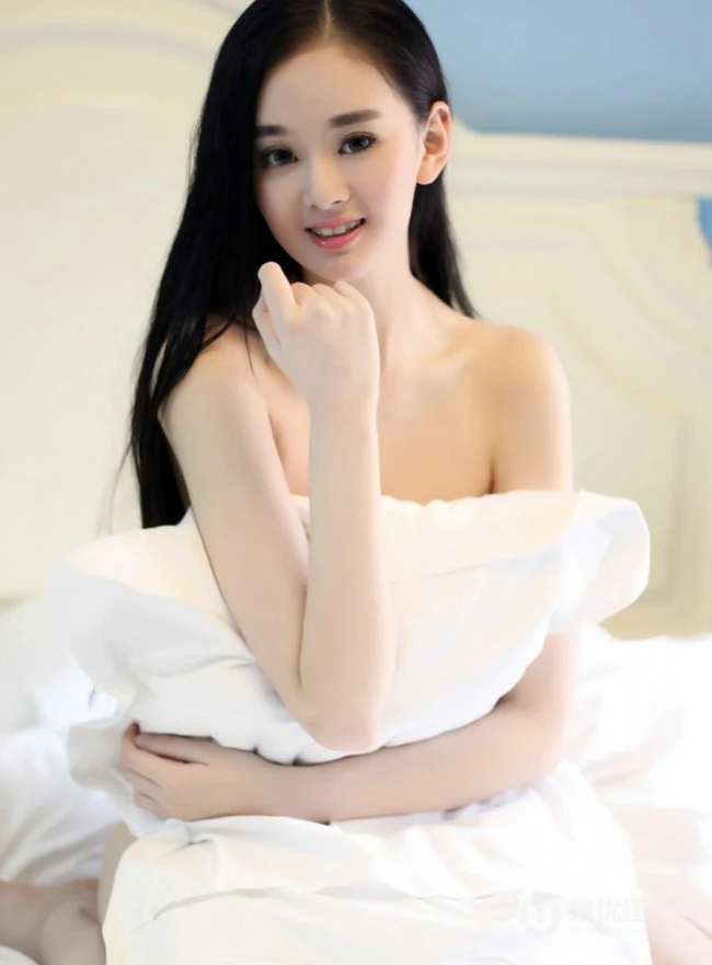 清纯长发嫩模的闺房日记