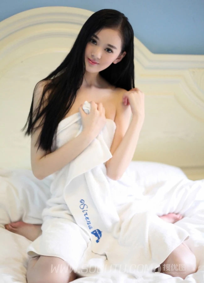 清纯长发嫩模的闺房日记