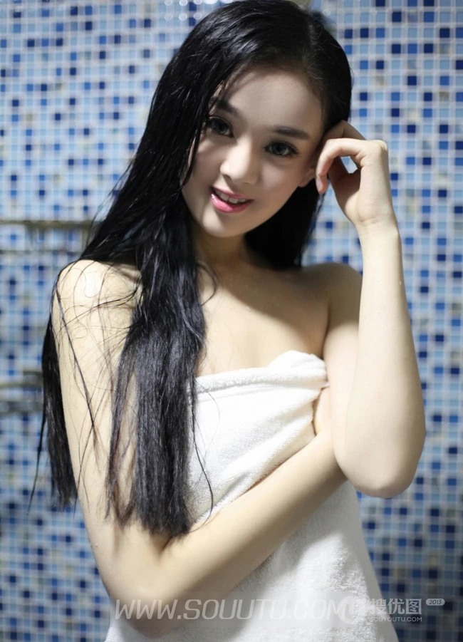 清纯长发嫩模的闺房日记