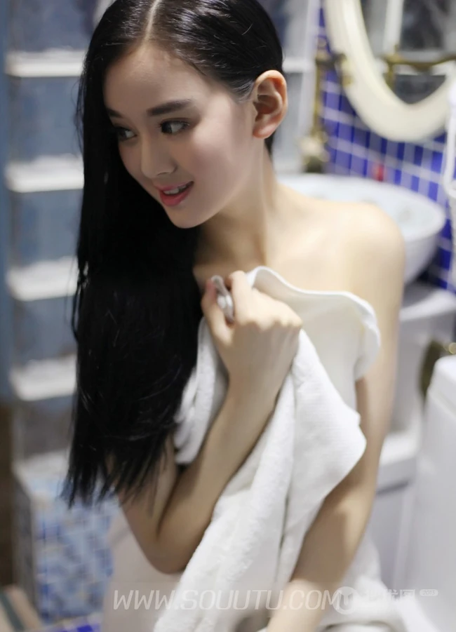 清纯长发嫩模的闺房日记