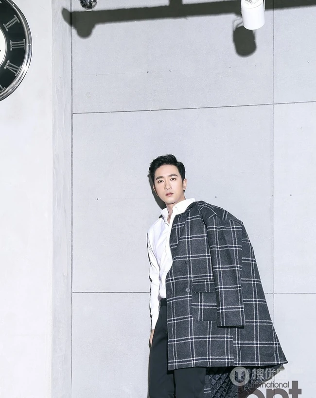 韩国帅哥李周锡时尚写真大片-bntnews出品