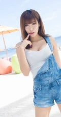 女生模特程小烦高清海边旅拍写真美图