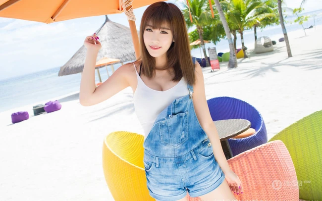 女生模特程小烦高清海边旅拍写真美图