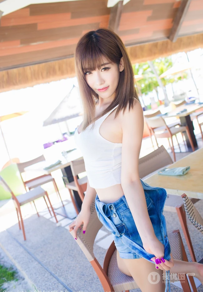 女生模特程小烦高清海边旅拍写真美图