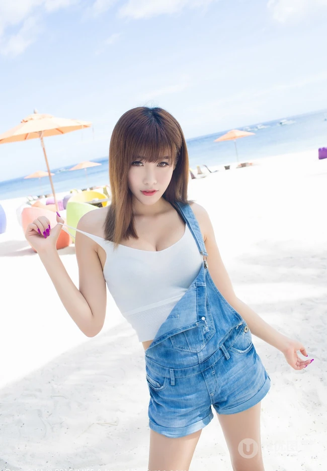 女生模特程小烦高清海边旅拍写真美图