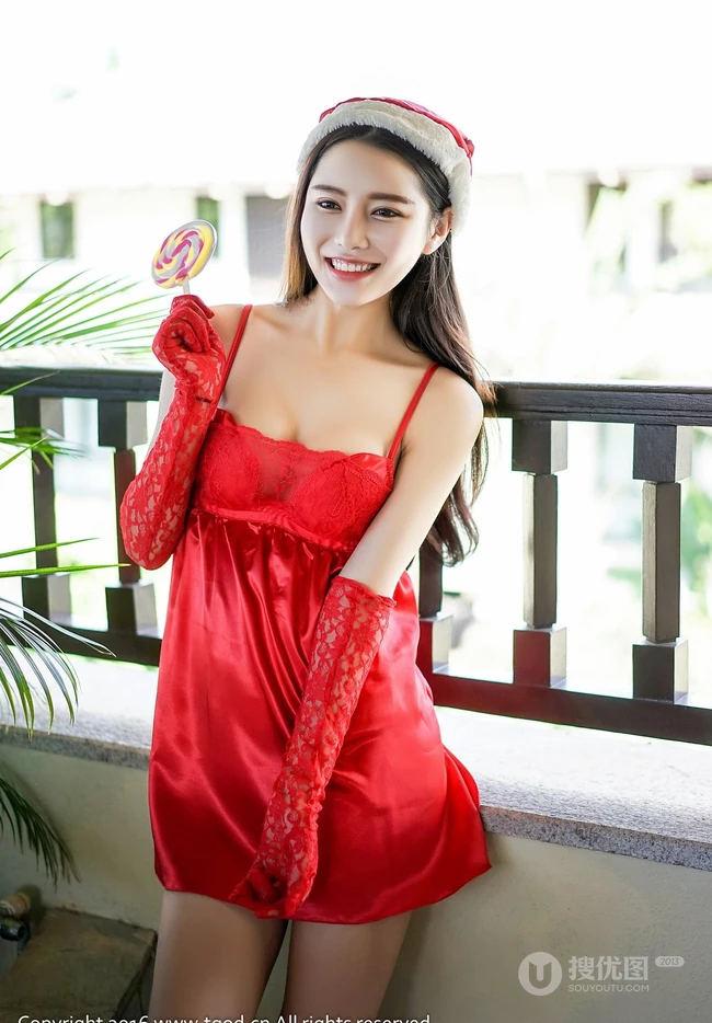 女生嫩模徐妍馨Mandy大红睡裙贺新春写真