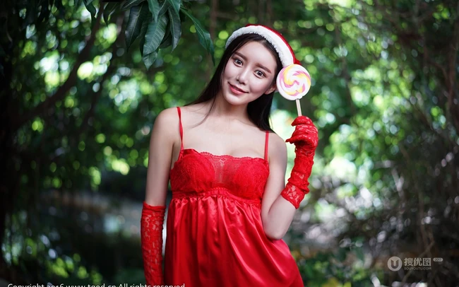 女生嫩模徐妍馨Mandy大红睡裙贺新春写真