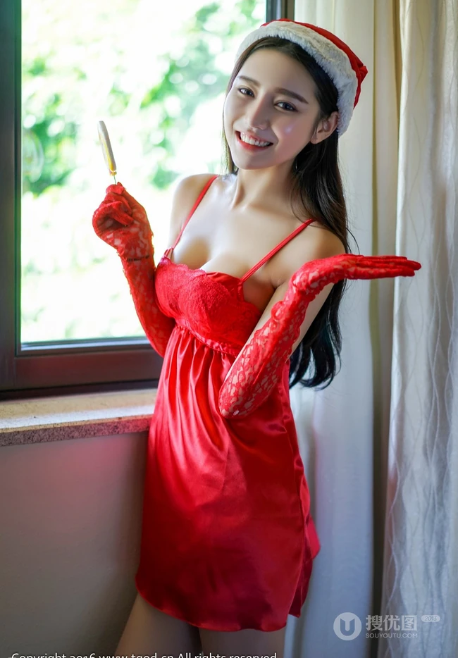 女生嫩模徐妍馨Mandy大红睡裙贺新春写真