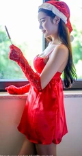 女生嫩模徐妍馨Mandy大红睡裙贺新春写真