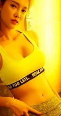 运动型健身女生Summer气质写真 展健康动人身材线条