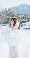 雪地里的清新美模徐cake 唯美户外家居写真美图