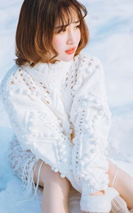 雪地里的清新美模徐cake 唯美户外家居写真美图