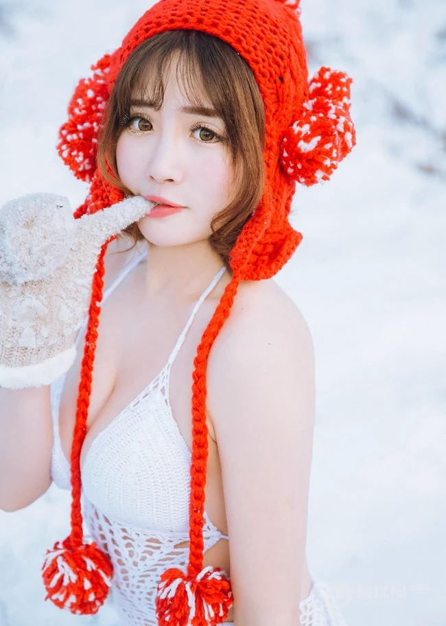 雪地里的清新美模徐cake 唯美户外家居写真美图
