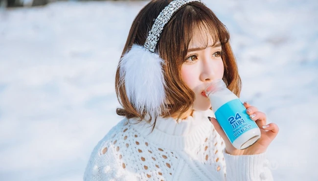 雪地里的清新美模徐cake 唯美户外家居写真美图