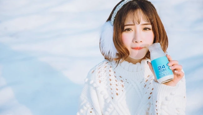 雪地里的清新美模徐cake 唯美户外家居写真美图