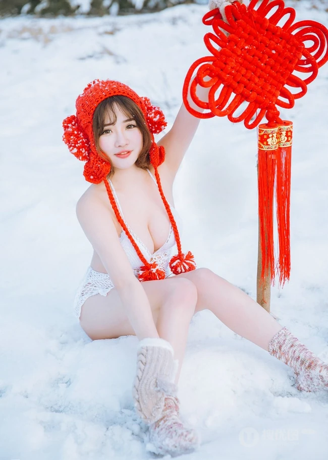 雪地里的清新美模徐cake 唯美户外家居写真美图