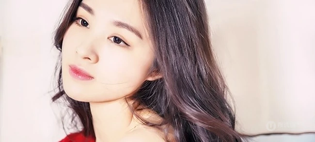 新生代女演员 可爱女生王筱淇可爱甜美生日写真