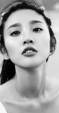 唐艺昕无袖上衣黑白写真~简约而又不失靓丽