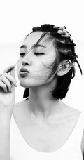 唐艺昕无袖上衣黑白写真~简约而又不失靓丽