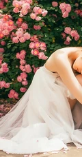 大眼美萌清新蔷薇花少女温暖春意户外写真