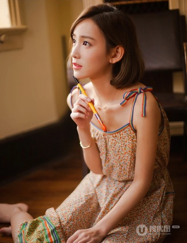 清纯连衣裙少女唯美文艺范写真-描绘自己的梦