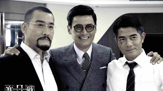 《寒战2》重启战役，曝先锋海报，人物剧照