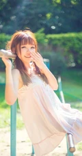 你的美正如你的微笑，公主裙可爱可爱女生户外写真