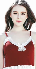 线条感白又长-俄罗斯靓丽可爱少女街拍写真