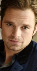西装帅哥塞巴斯蒂安-斯坦（Sebastian Stan）写真