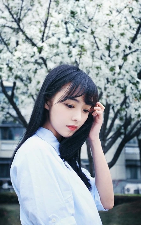 亚洲清新萌妹余心恬着连衣裙初春灵动唯美写真