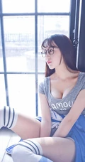 甜美气质女生赵小米Kitty运动装热裤写真美图