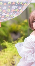 气质短发萌妹家居服街拍美图，天真烂漫浅粉可爱