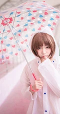 气质短发萌妹家居服街拍美图，天真烂漫浅粉可爱