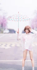 气质短发萌妹家居服街拍美图，天真烂漫浅粉可爱