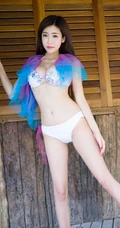 女生嫩模程小烦不烦，着气质家居服海边高清旅拍写真