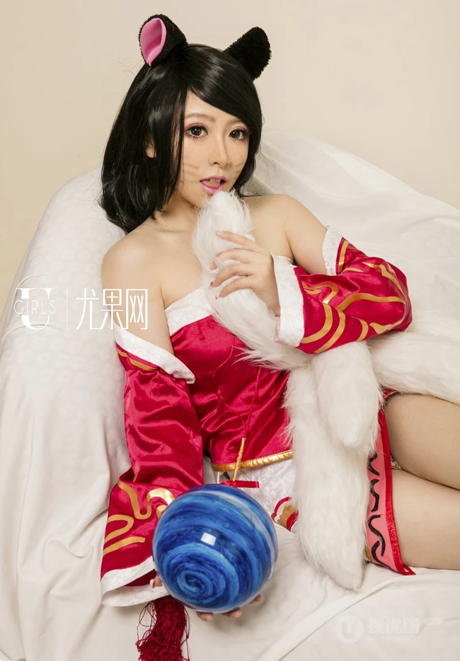 女生嫩模梓喵气质cos美图，各种可爱装扮齐上阵