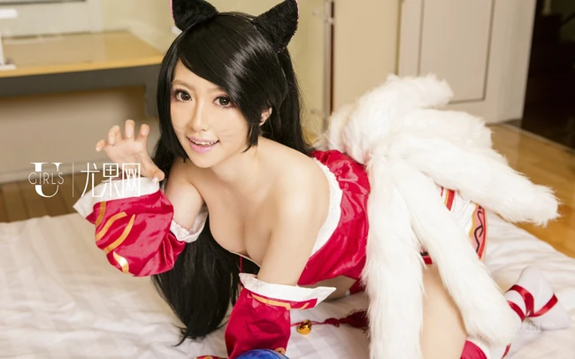 女生嫩模梓喵气质cos美图，各种可爱装扮齐上阵