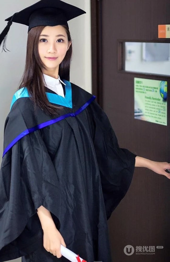 高颜值亚洲少女 校花林沁园紧身热裤校园随拍美图