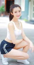 高颜值亚洲少女 校花林沁园紧身热裤校园随拍美图