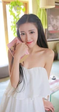 清纯长发少女可爱甜美写真，悠闲生活浪漫随心