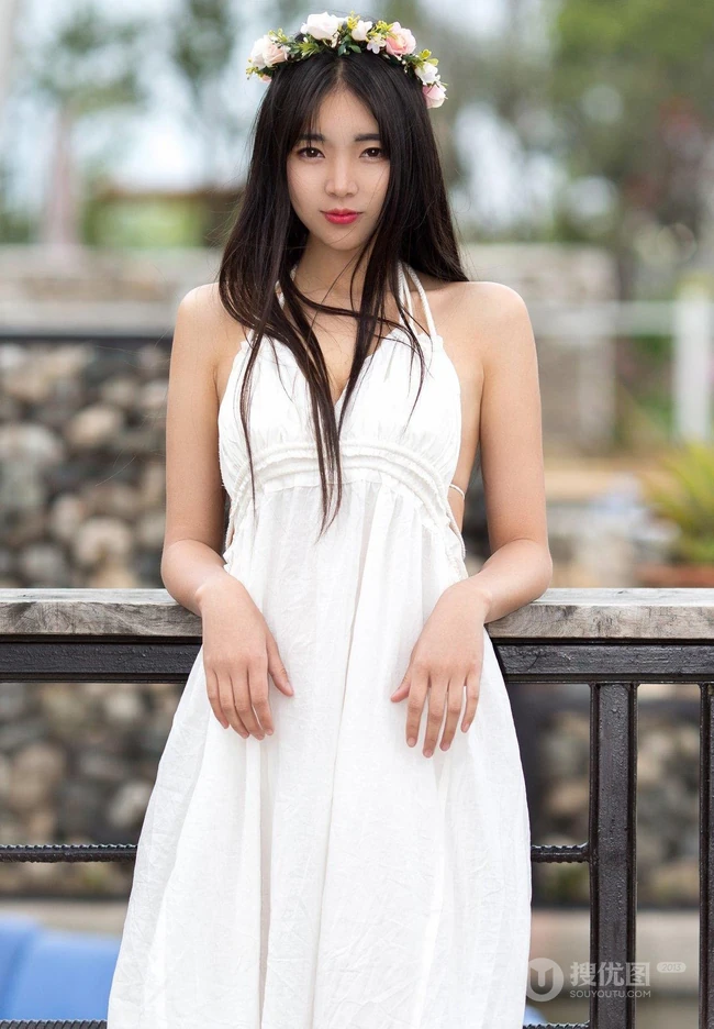 气质高挑女生可乐Vicky高清户外系列写真图集