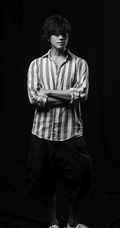 男演员、歌手赤西仁（Akanishi Jin）忧郁写真图片