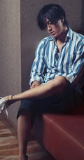 男演员、歌手赤西仁（Akanishi Jin）忧郁写真图片