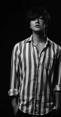 男演员、歌手赤西仁（Akanishi Jin）忧郁写真图片